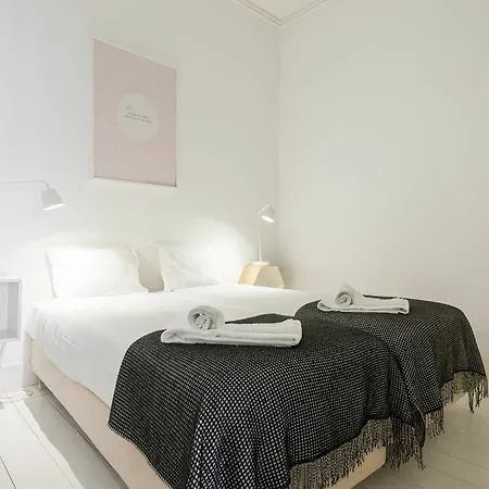 Baixa Tile Blue By Lu Holidays *